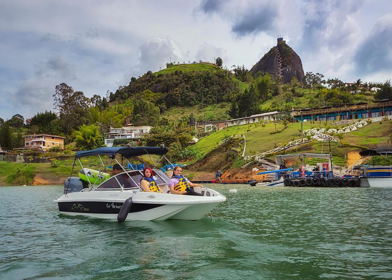 Отель La Martinera Aguas Abiertas Гуатапе Экстерьер фото