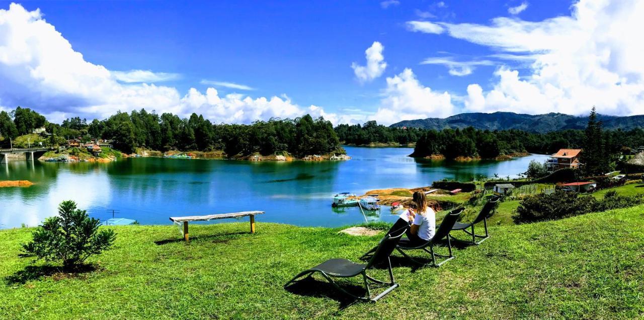 Отель La Martinera Aguas Abiertas Гуатапе Экстерьер фото